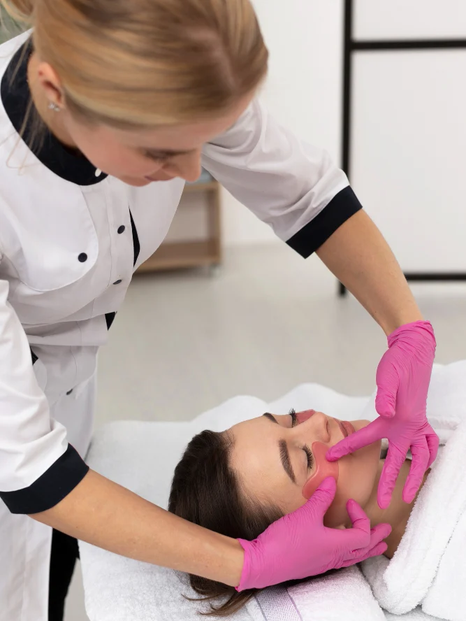 قسم الجلدية والتجميل